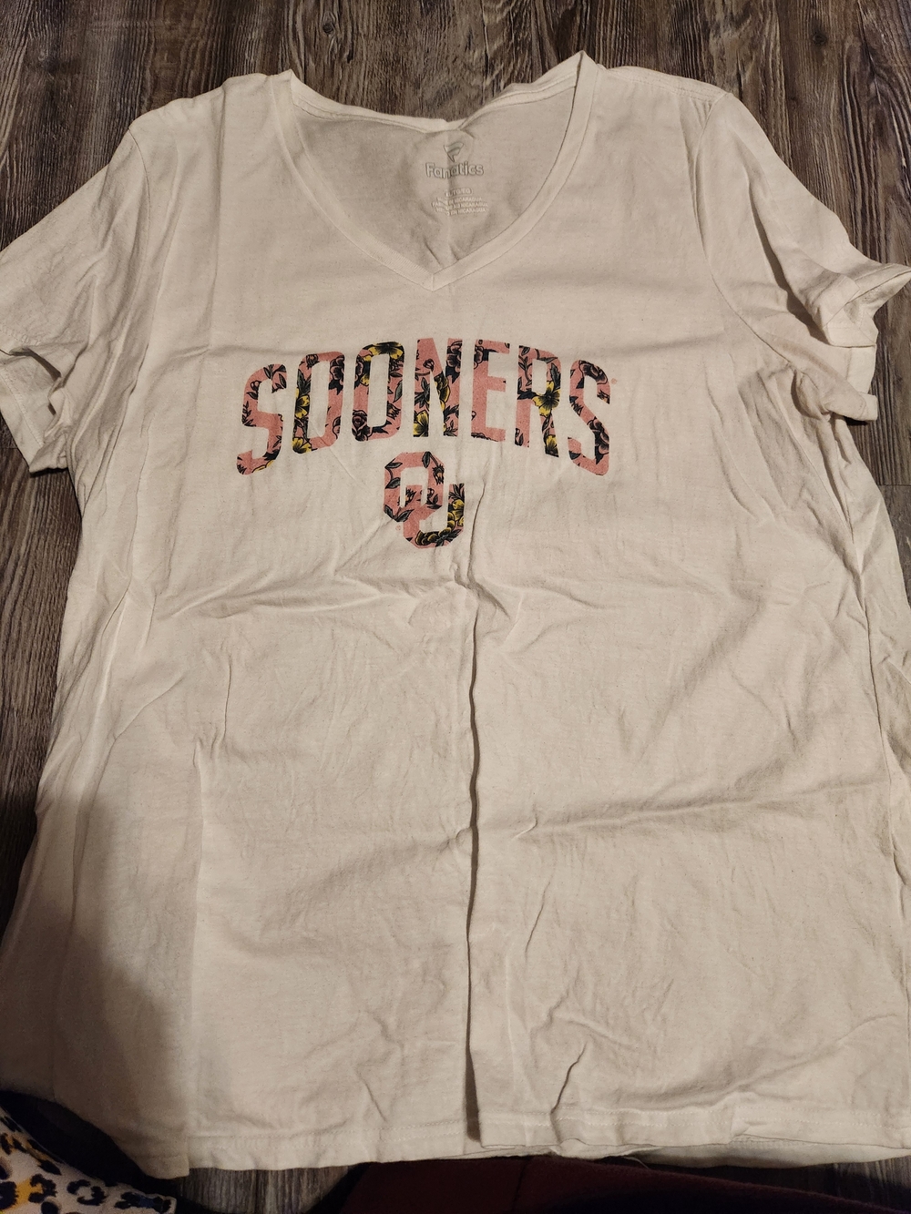 Fanatics White V-Neck Tee with Pink Floral Sooners Logo